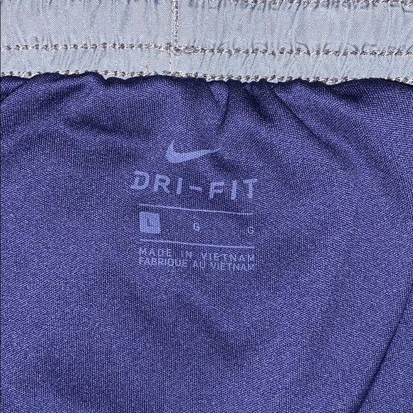 Nike shorts - Picture 3 of 3